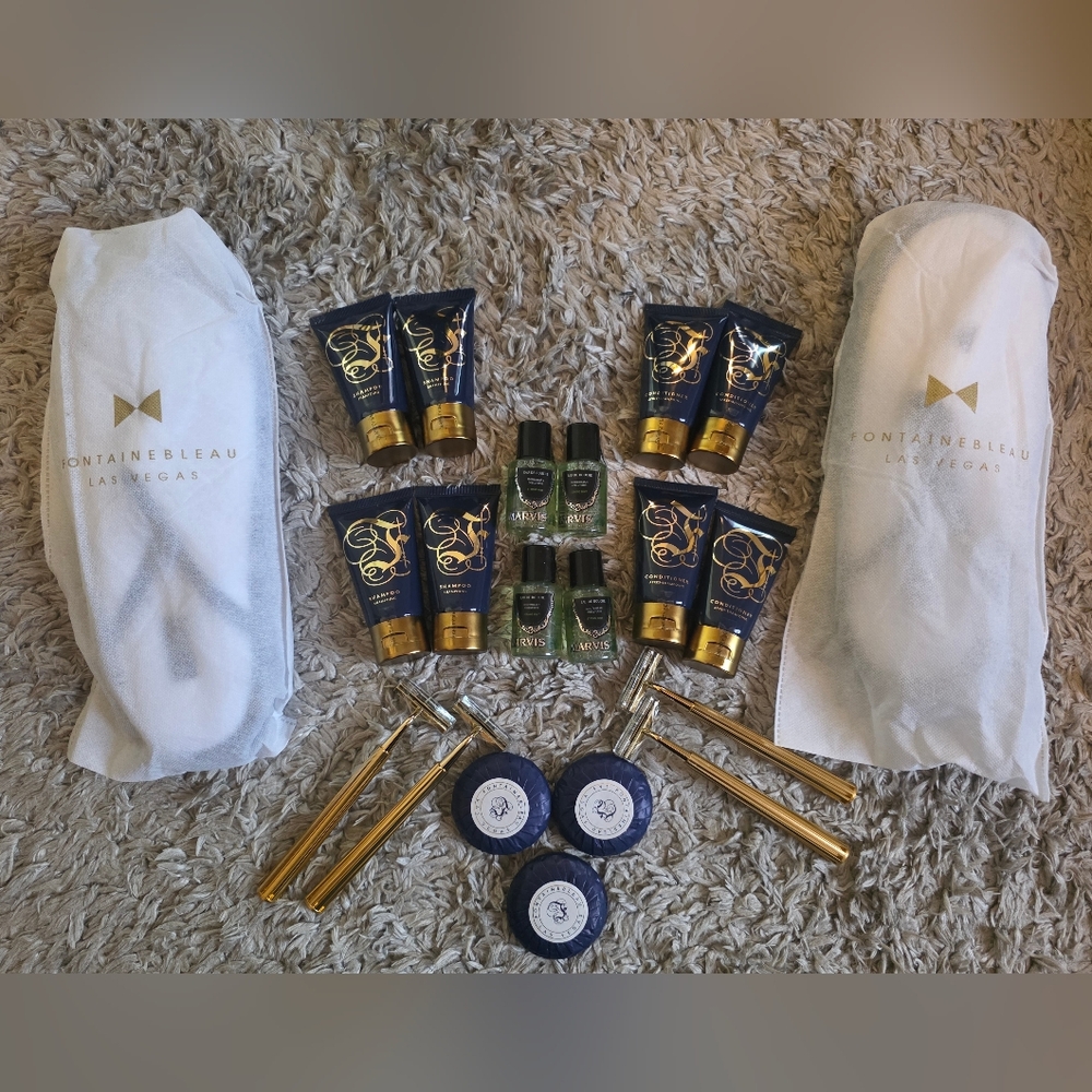 The Fontainebleau Hotel Las Vegas Toiletrie & Spa Slippers Set of 22 Items